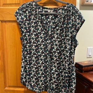 Flowered blouse short sleeve shirt never worn without tags